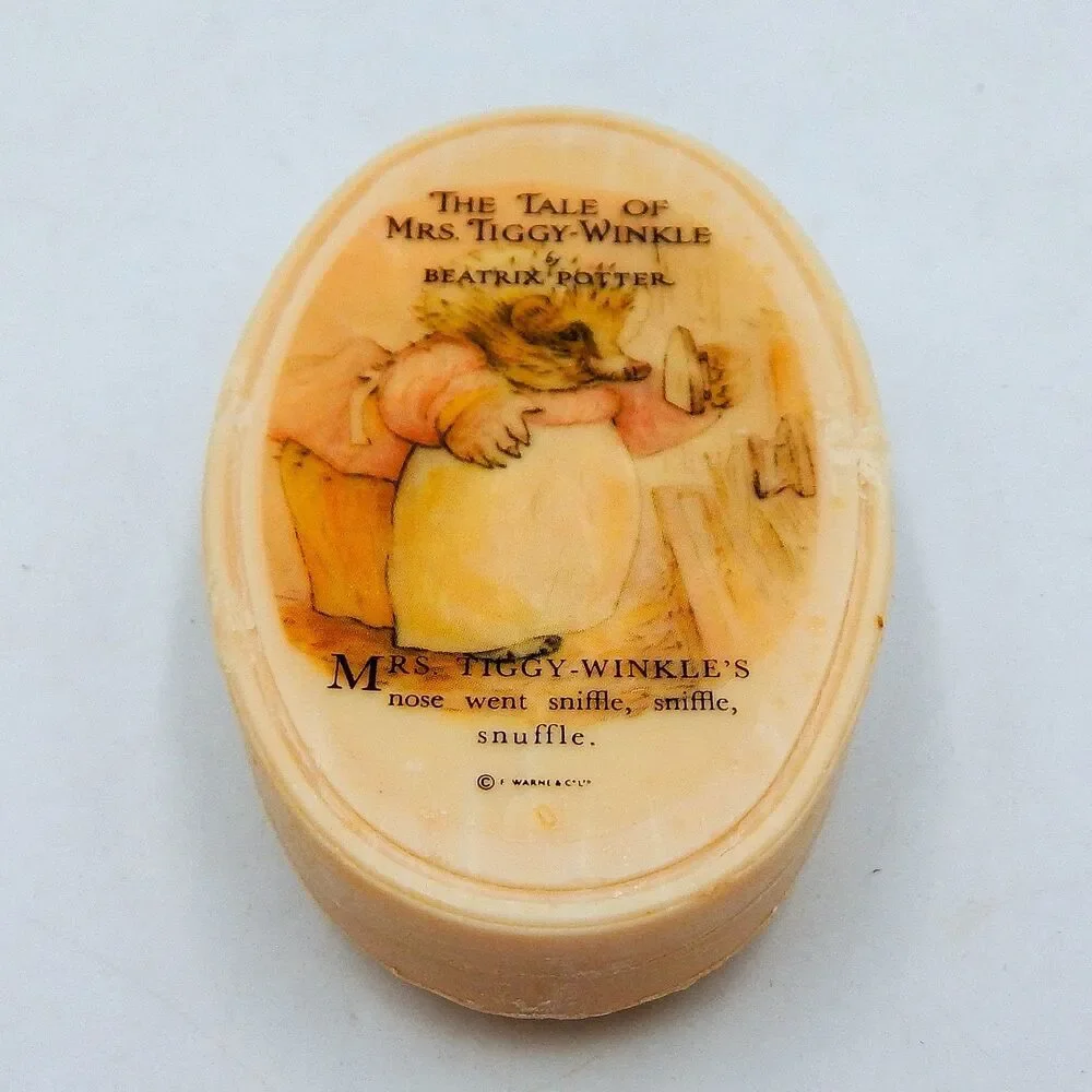 Vintage Beatrix Potter Mrs Tiggy-Winkle Boxed Pictorial Soap Great Britain